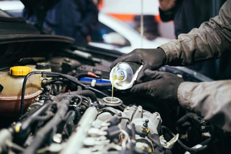 La vidange auto &agrave; Neuville-les-Dames pour la long&eacute;vit&eacute; de votre moteur